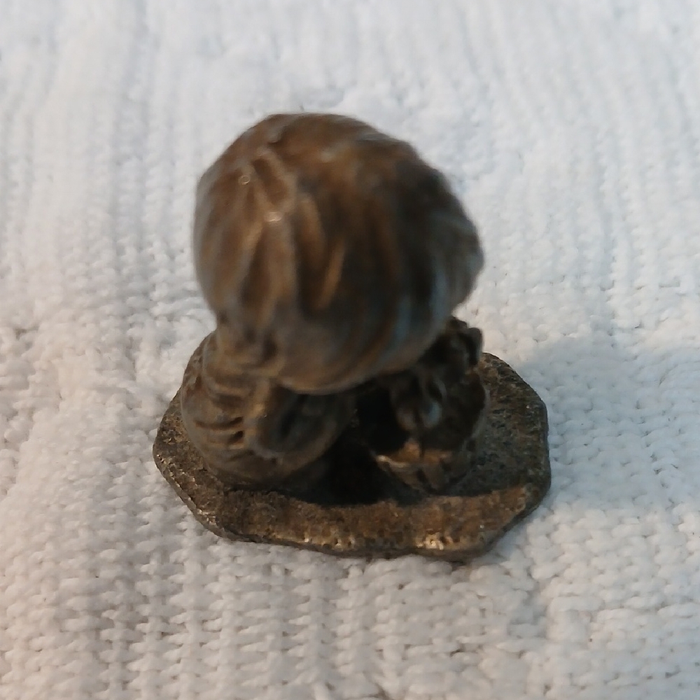 Vintage Hallmark Fine Pewter Little Girl Gardener Figurine